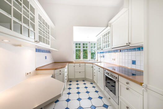 Country-style fitted kitchen