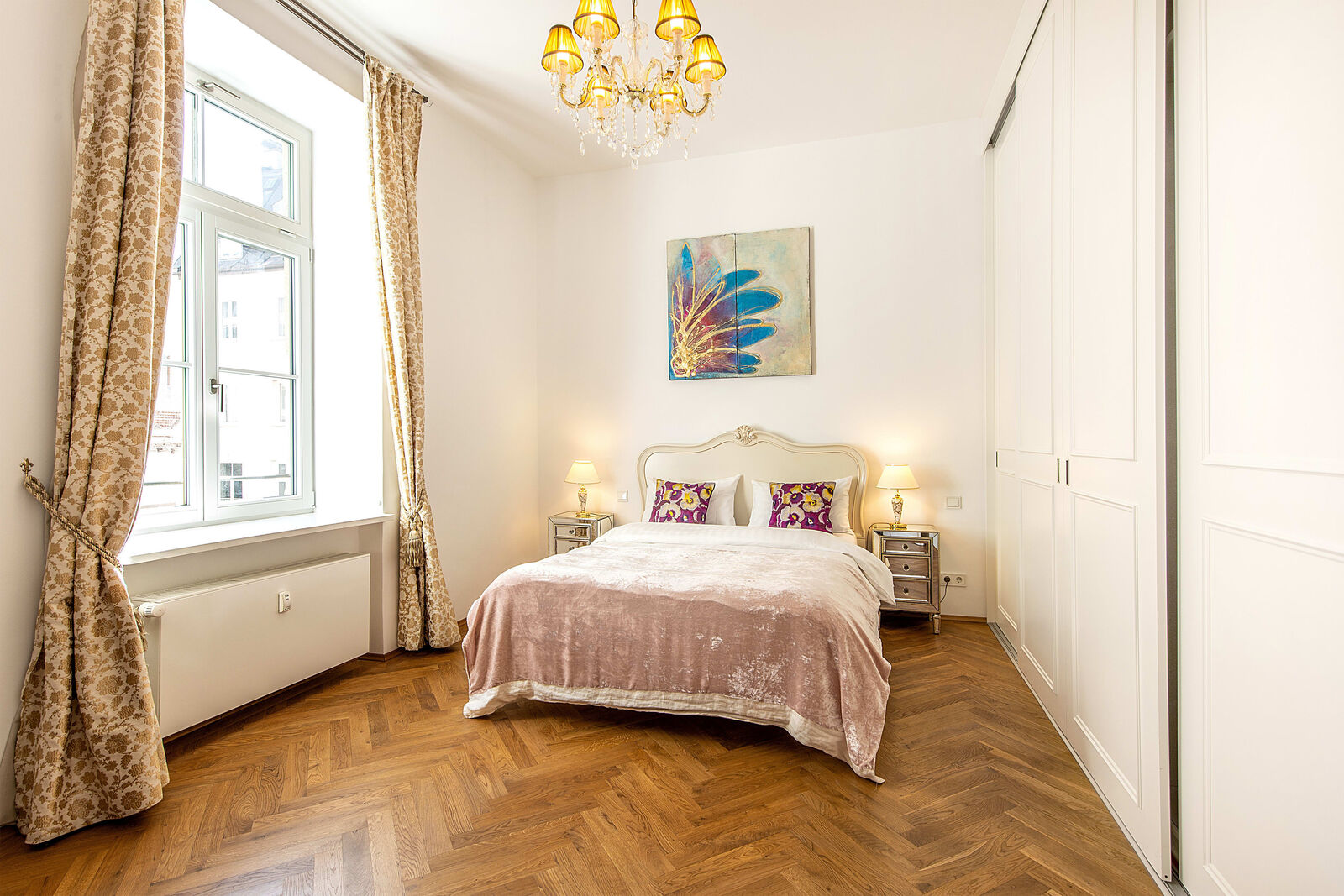 Schlafzimmer mit Innenhofausrichtung