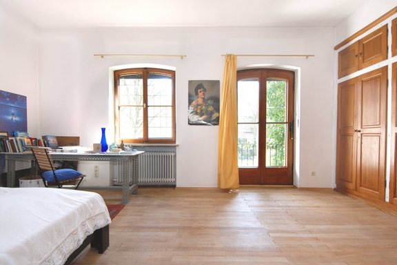Südzimmer mit Balkon