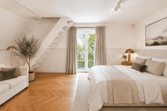 Schlafzimmer mit Balkon