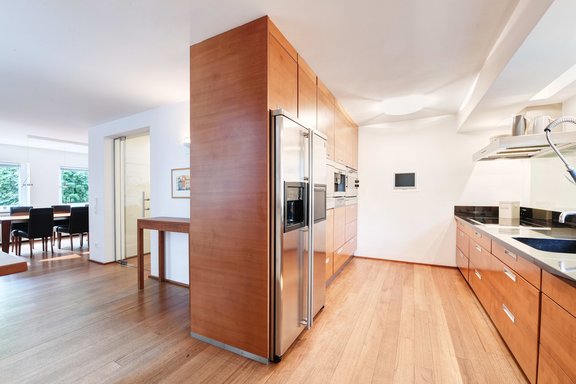 High quality equipped kitchen