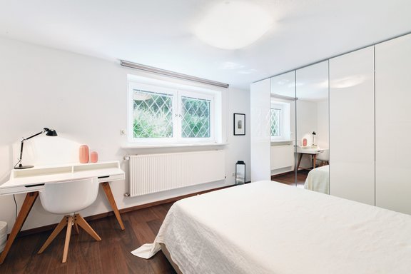 Bright room on the garden floor