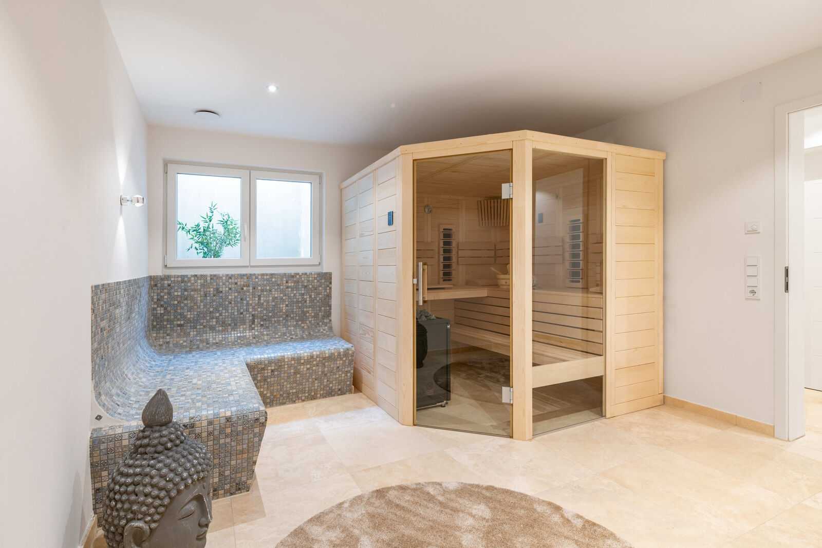 Spa-Bereich mit Sauna