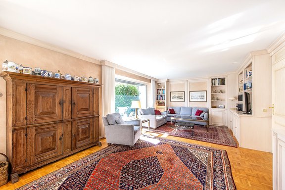 Good sized living area