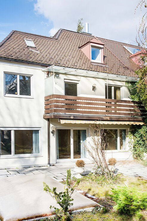 Hausansicht Garten