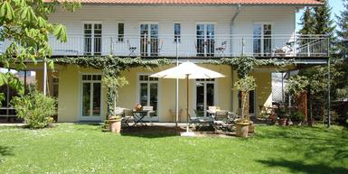 Charming and particularly spacious low-energy house