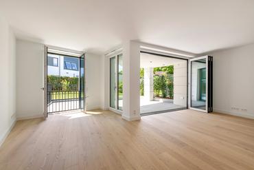 Exklusive Gartenwohnung mit Gäste- und Relaxflächen in fertiggestelltem Stadtpalais