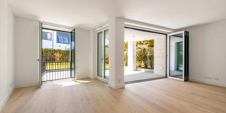 Exklusive Gartenwohnung mit Gäste- und Relaxflächen in fertiggestelltem Stadtpalais