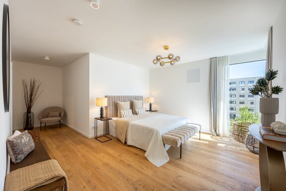 Spacious master bedroom