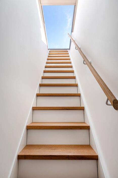 Treppe zur Dachterrasse