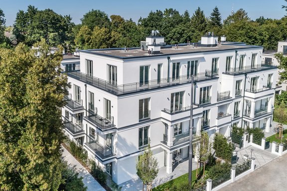 Exterior view of Romanpark