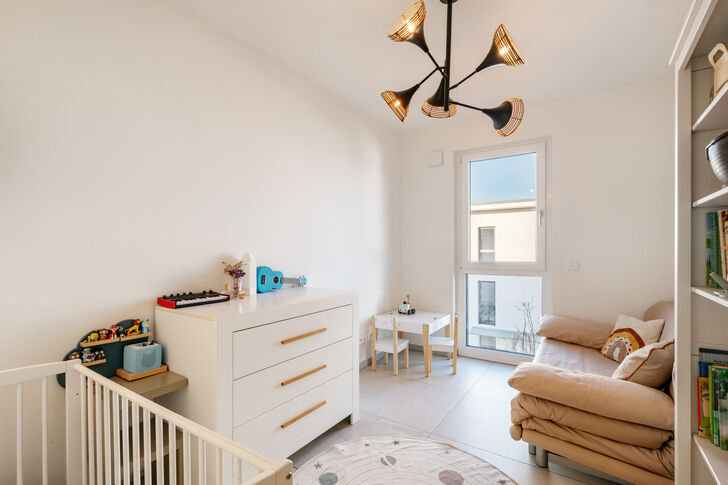 Helles Kinderzimmer