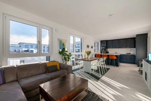 Viel Licht in Wohnen und Kochen