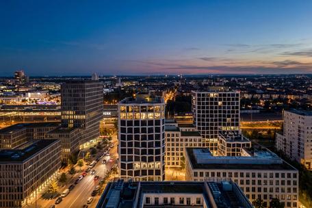 Close to the sky at approx. 154 m²: two loft apartments on the 14th floor to be combined
