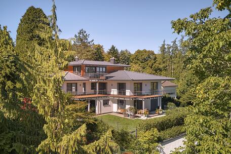 Den Himmel nah, die Alpen im Blick: Elegante Penthouse-Maisonette mit Weitblick