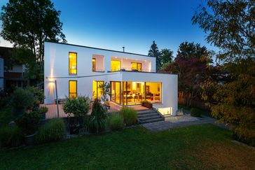 Objektvideo ansehen: Den Pilsensee vor der Tür: Stilvolles Architektenhaus mit Wärmepumpe und PV