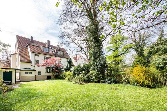 Rear view with garden