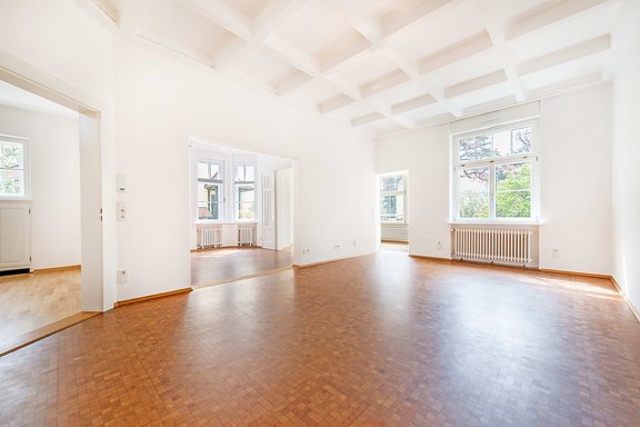 Large living and dining area