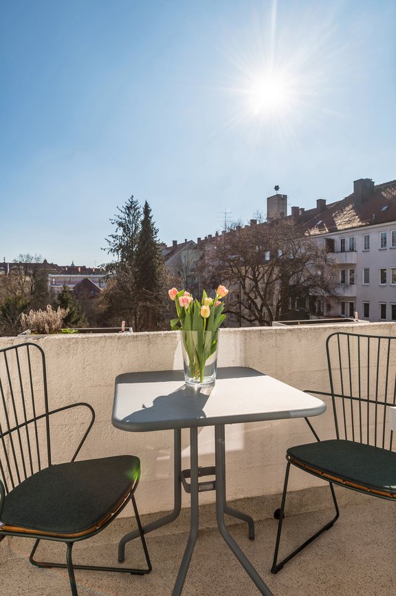 Südbalkon mit Aussicht