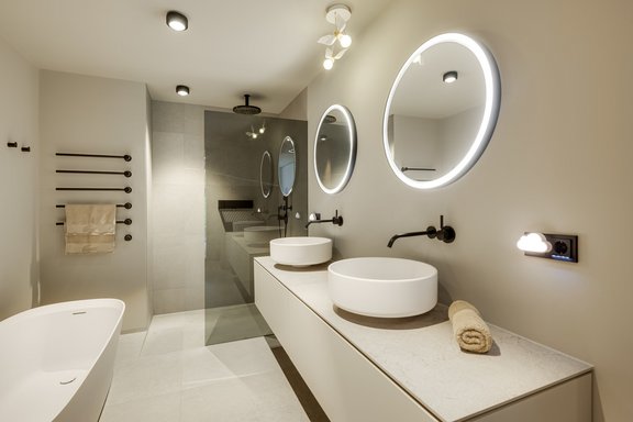 Highend-Baddesign von Agape