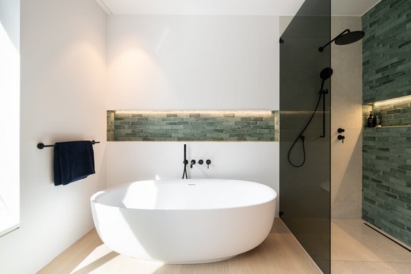 Spacious master bathroom