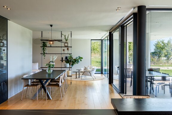 Seamless transitions between living, dining, and cooking