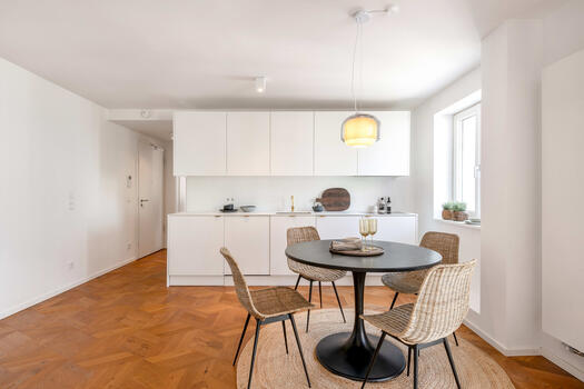 Abundance of light and stylish flair