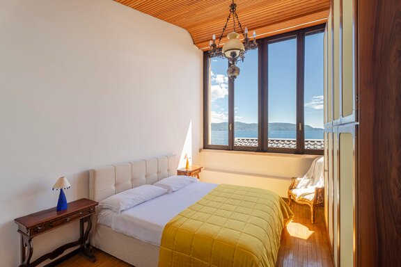 Light-flooded bedroom
