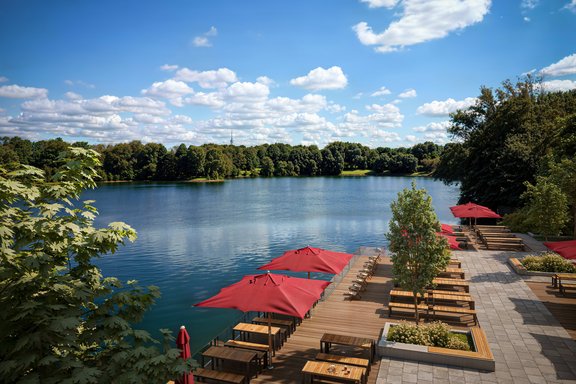 Biergarten mit Seeblick (Visualisierung)