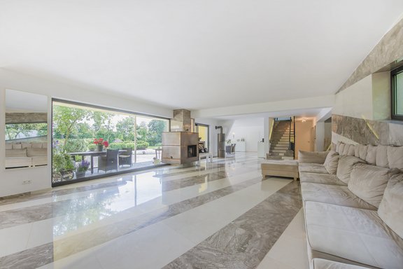 Spacious living area