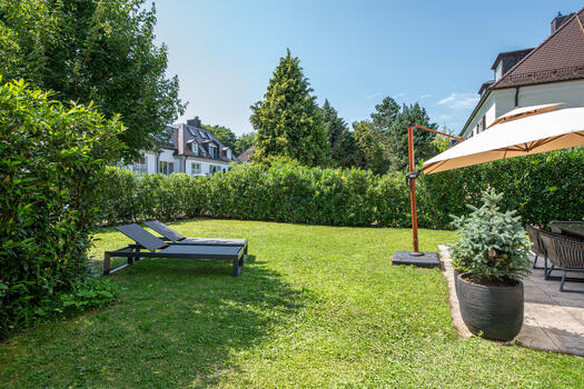 Spacious garden