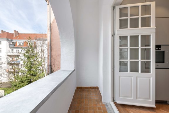 West-Loggia zum ruhigen Innenhof