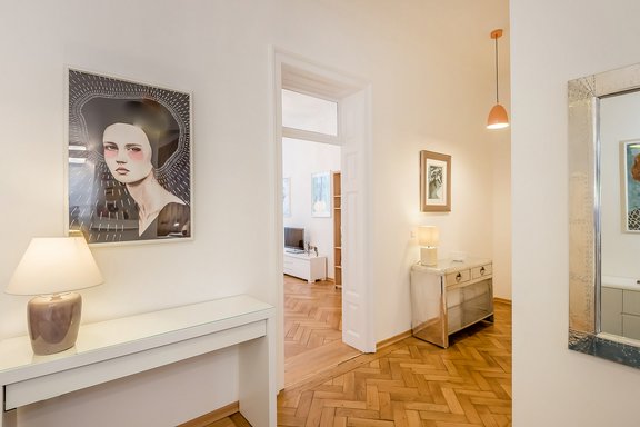 Heller Eingangsbereich