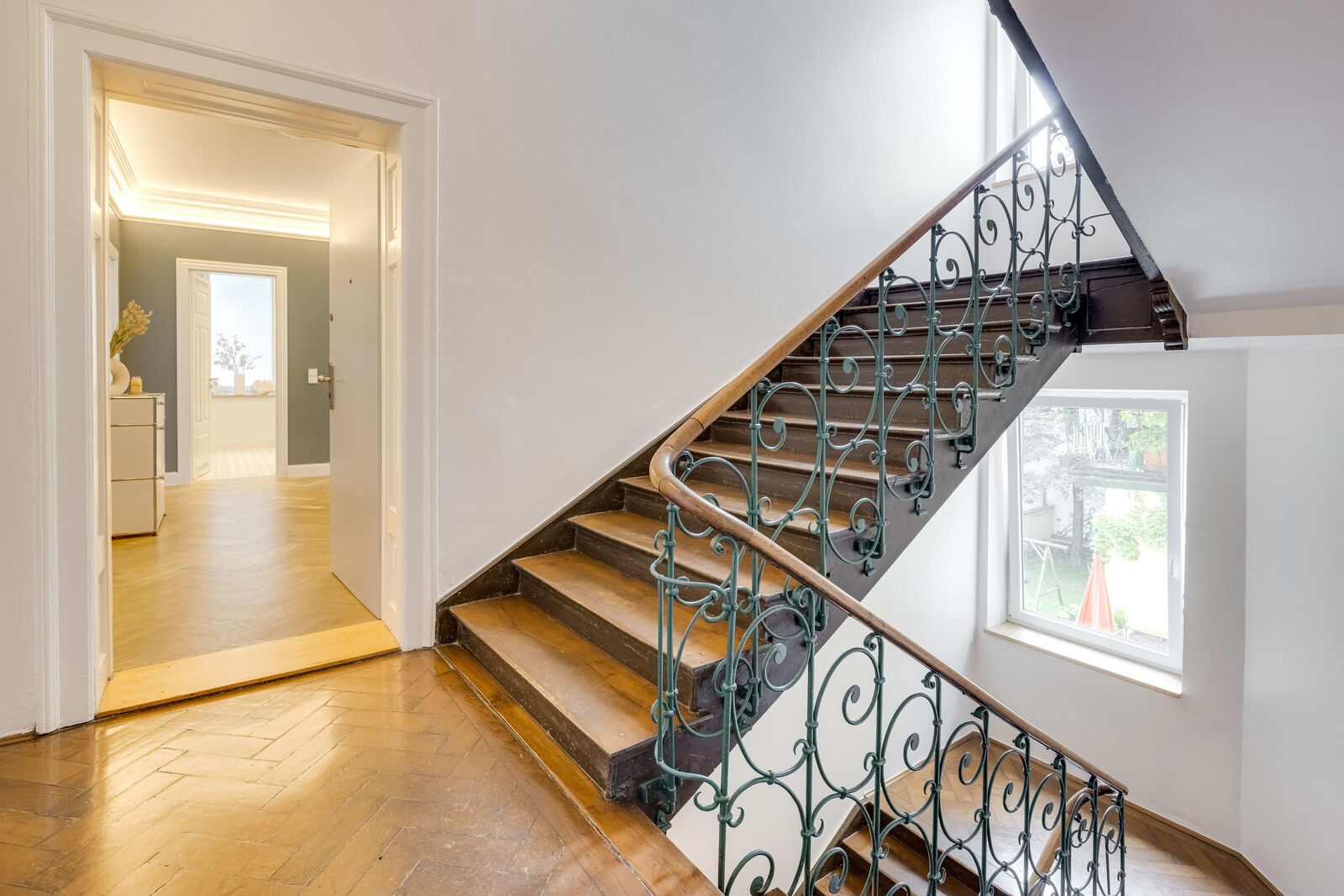 Treppenaufgang zur Wohnung