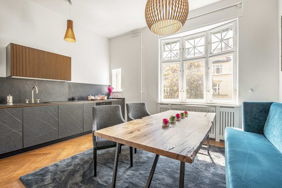 Großzügige Wohnküche