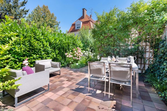 Sonnige Outdoor-Oase