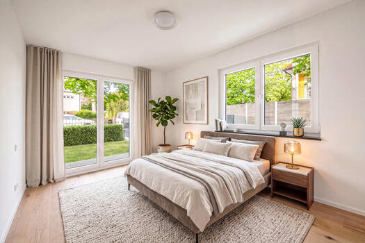 Bedroom (virtually furnished)