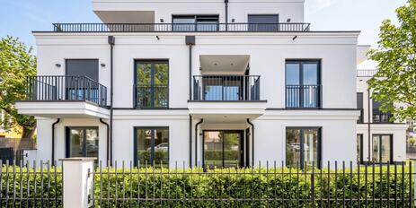 Elegant duplex garden apartment near the Pasing-Nymphenburg Canal