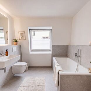 Bright, Sunlit Bathroom (Rendering)