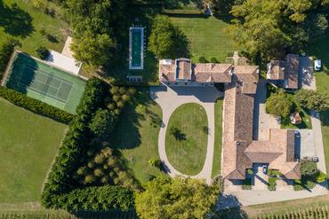 Ein seltenes Juwel – traumhaftes Lifestyle-Weingut an den Ufern der Dordogne nahe Saint-Émilion