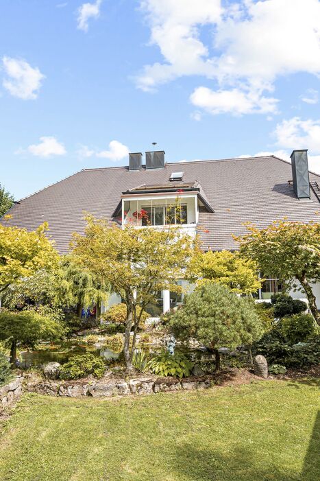 Naturnahes Zweifamilienhaus