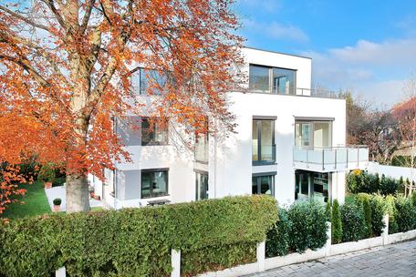 Impressive 4-room apartment with spacious balconies and luxurious equipment