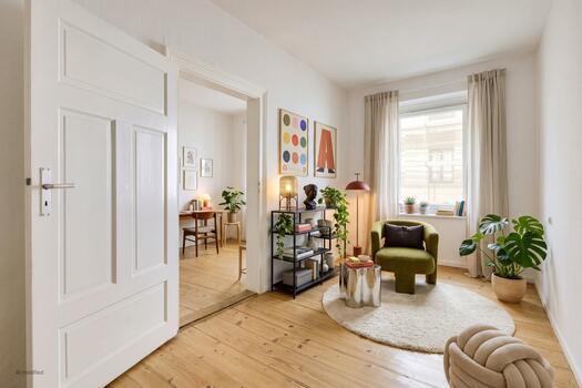 Available Apartment (virtually furnished)