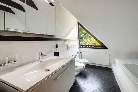 Modernized bathroom on the upper floor