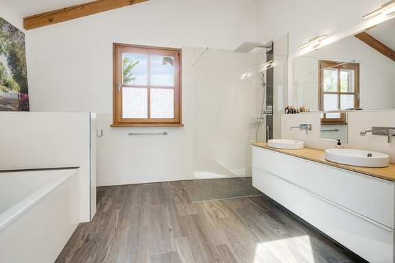 Zeitlos-modernes Bad