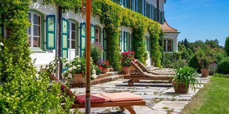 Spektakuläres Anwesen: 46 Hektar Landsitz mit Reitanlage &amp; Schwimmhalle