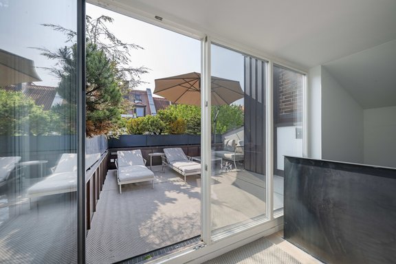 Sichtgeschützte Rooftop-Terrasse