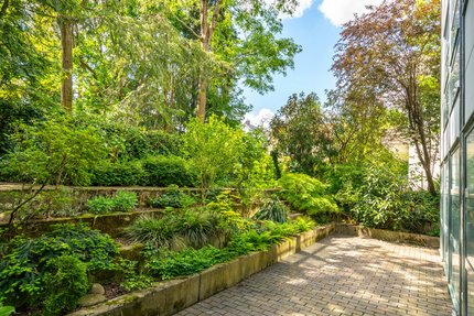 Uneinsehbare West-Terrasse