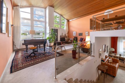 Wohnbereich mit Kamin