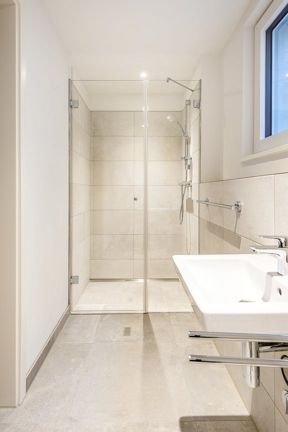 Shower room in the basement